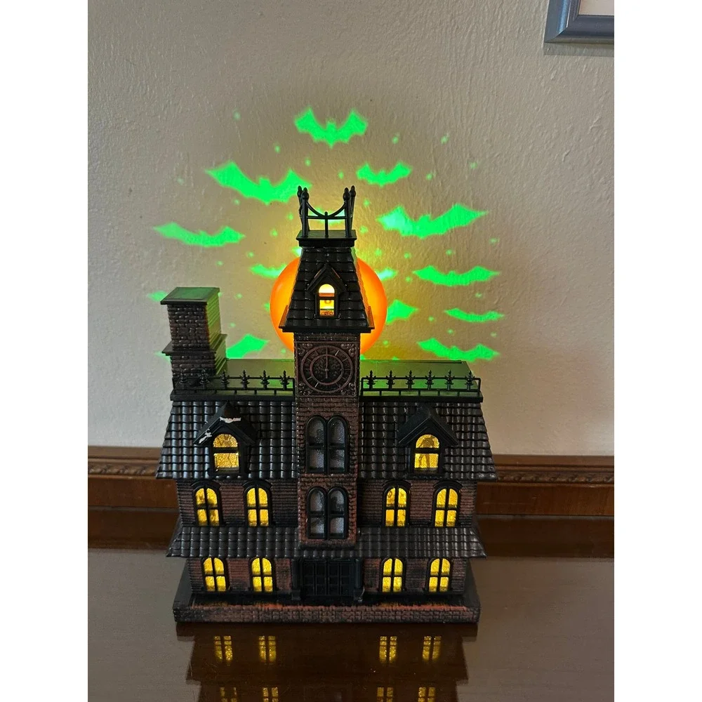 2023 Cracker Barrel Haunted House Mansion Animated Light Sound Bat Projection